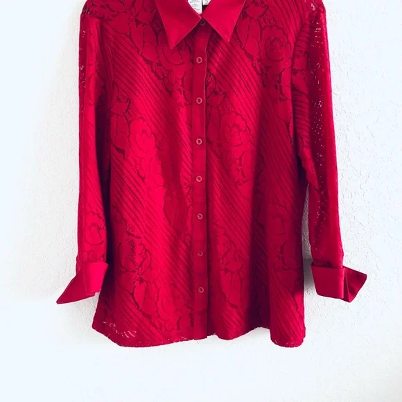 Coldwater Creek Red Lace 2 Piece Button Down Blouse 
Size Large - Picture 3 of 8